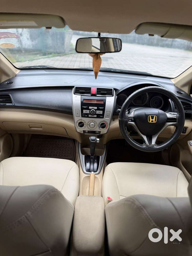 Honda City V At, 2011, Petrol