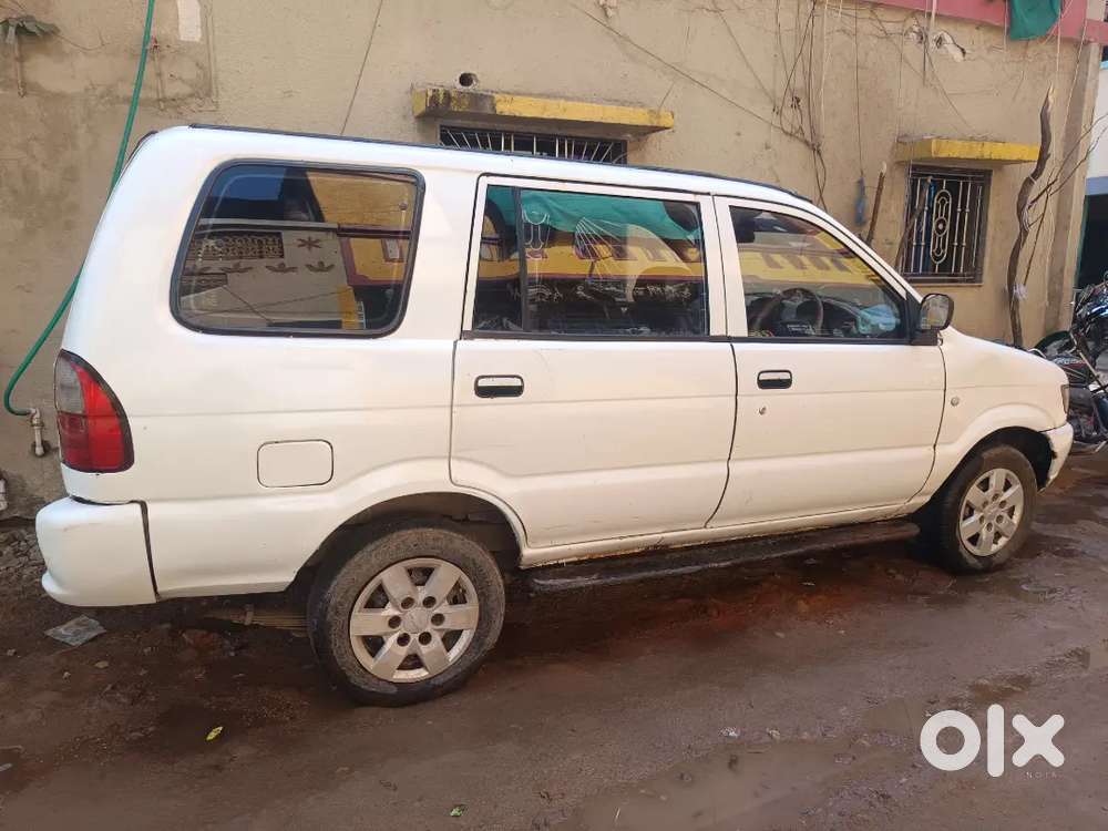 Chevrolet Tavera Neo 2014 Diesel Good Condition