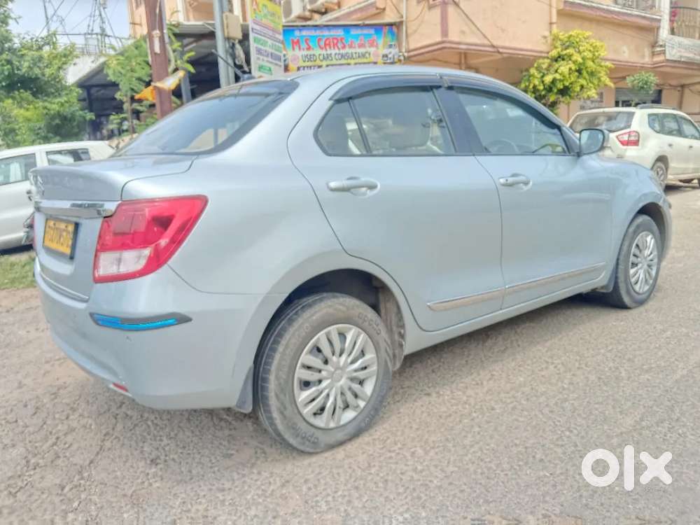 Maruti Suzuki Dzire 1.2 Vxi Cng, 2024, Cng & Hybrids
