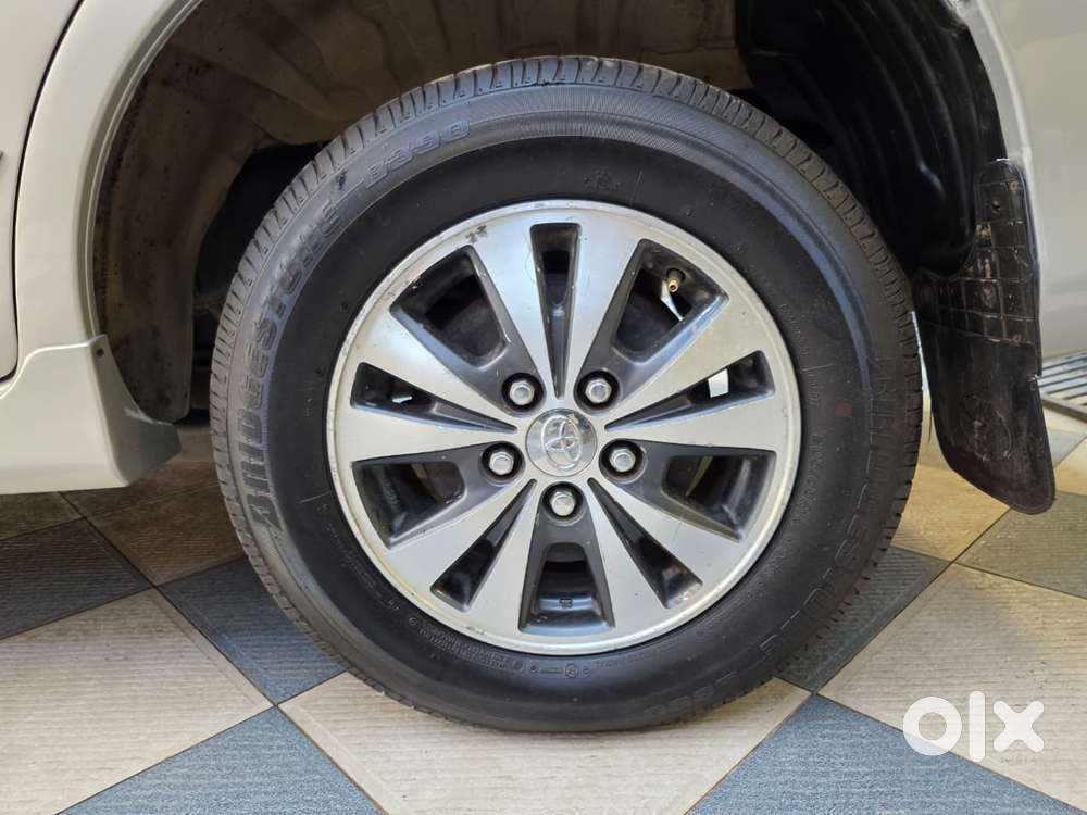 Toyota Innova 2.5 V 8 Str, 2015, Diesel