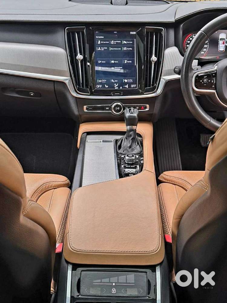 Volvo V90 Cross Country D5 Inscription, 2018, Diesel