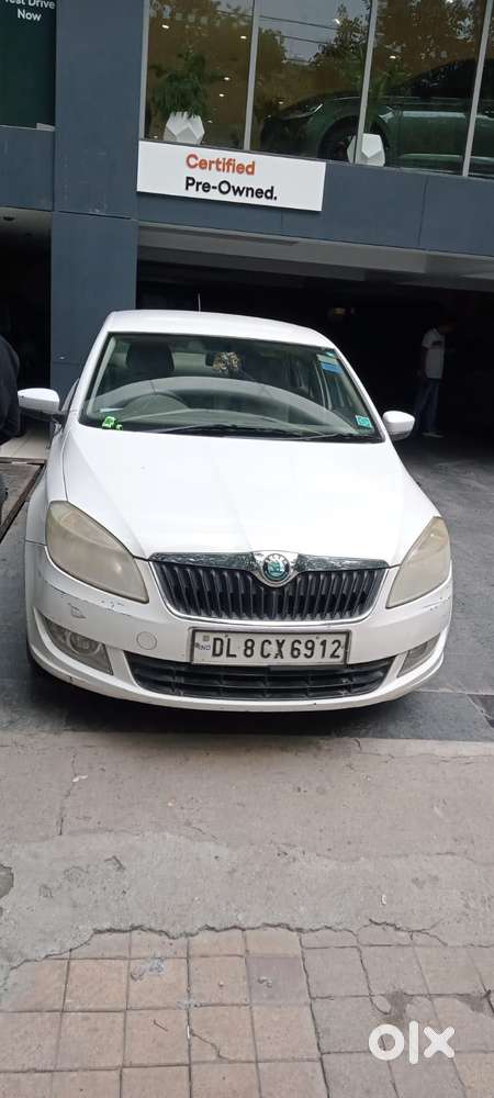 Skoda Rapid 1.6 Mpi Ambition, 2012, Petrol