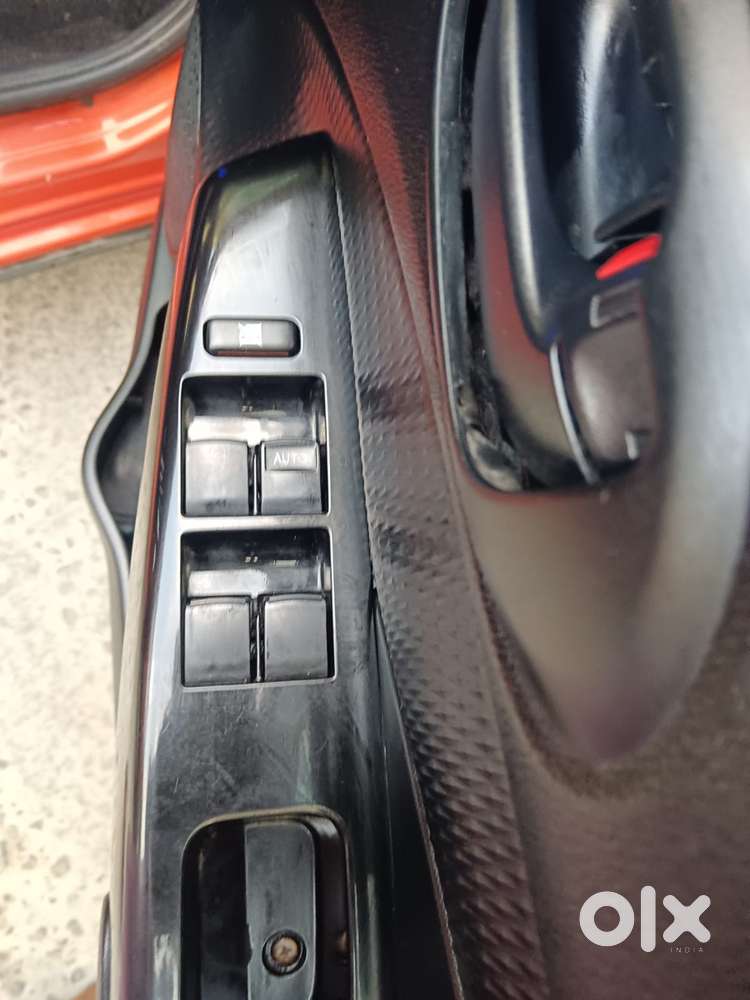 Toyota Etios Cross 1.2l G, 2016, Petrol