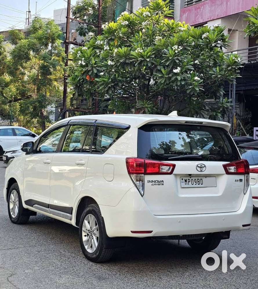 Toyota Innova Crysta 2.8 Gx At 8s, 2018, Diesel