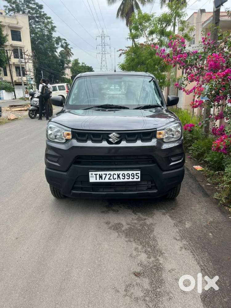 Maruti Suzuki S-presso Vxi, 2025, Petrol