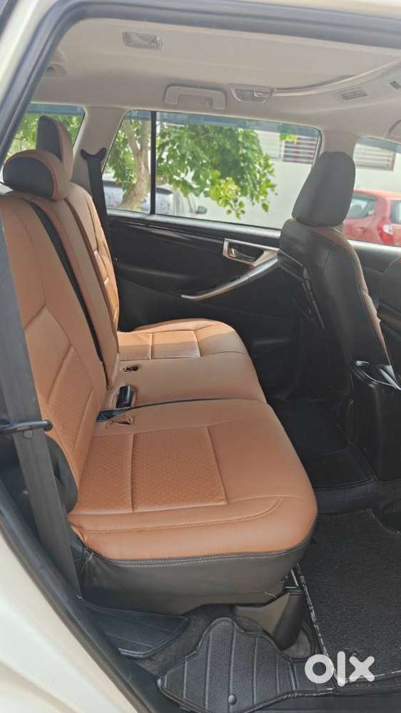 Toyota Innova Crysta 2.4 Vx Mt 8s, 2016, Diesel