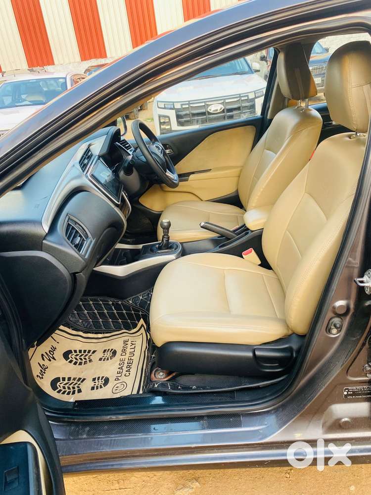 Honda City I-vtec V, 2018, Petrol
