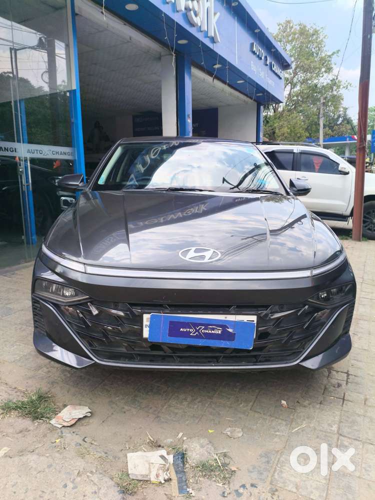 Hyundai Verna 1.5 Sx (o) Petrol Mt, 2023, Petrol