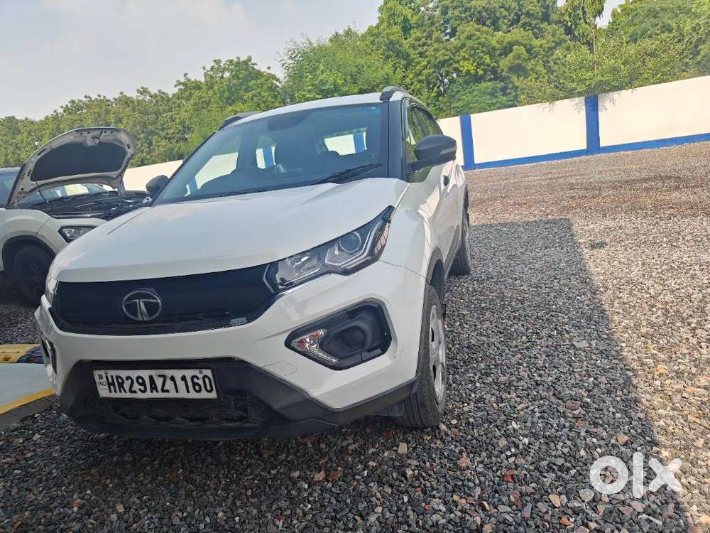 Tata Nexon 1.2 Revotron Xm (s), 2022, Petrol
