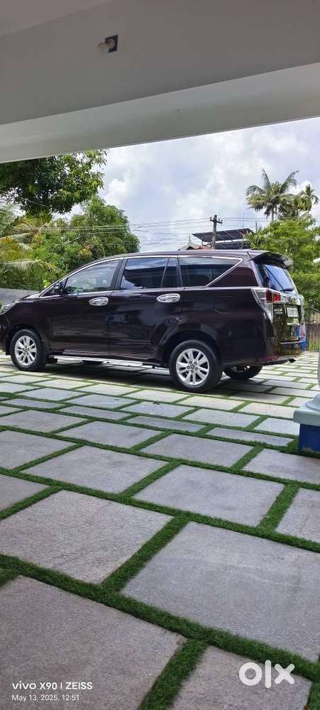 Toyota Innova Crysta 2.4 G Mt 8s, 2017, Diesel