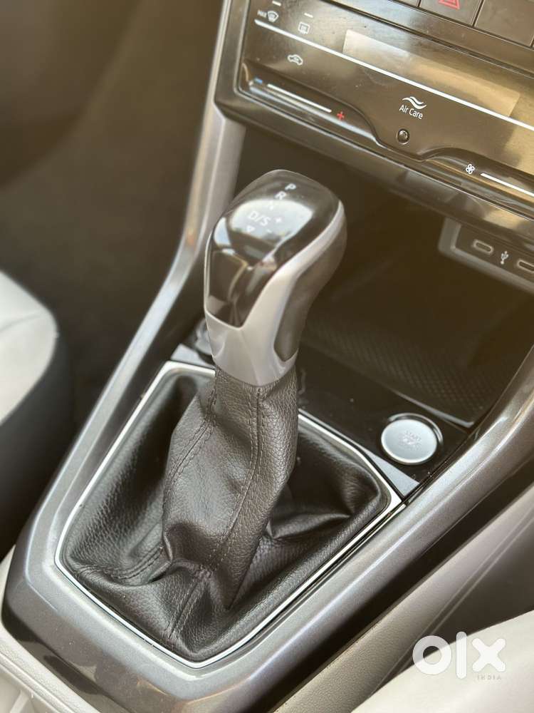 Volkswagen Taigun 1.0 Tsi Topline At, 2022, Petrol