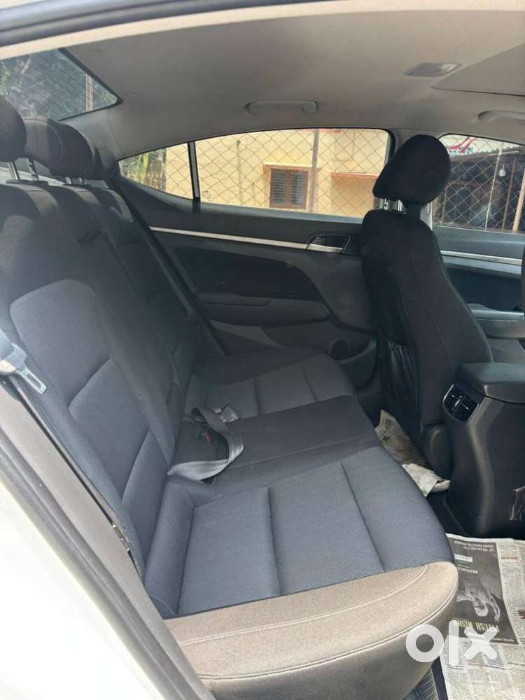 Hyundai Elantra Crdi Leather, 2019, Diesel