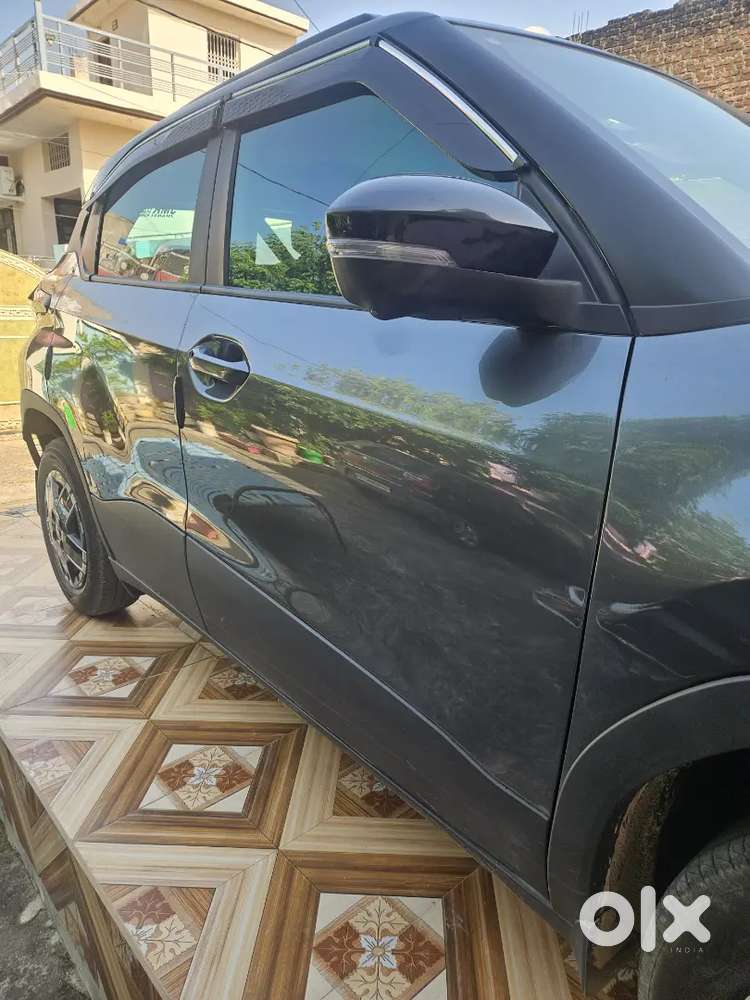 Tata Punch Dazzle Mt Sunroof 2026