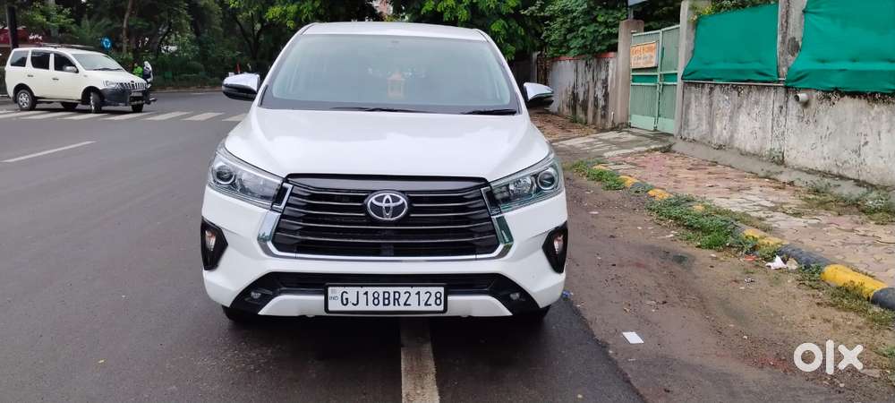 Toyota Innova Crysta 2.4 G Mt 8s, 2020, Diesel