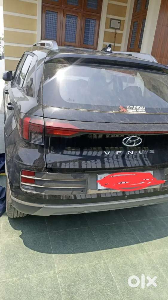 Hyundai Venue 2022 Petrol 12000 Km Driven