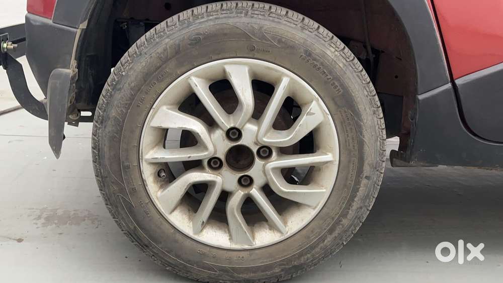 Mahindra Kuv 100 2016-2017 Mfalcon G80 K6, 2017, Petrol