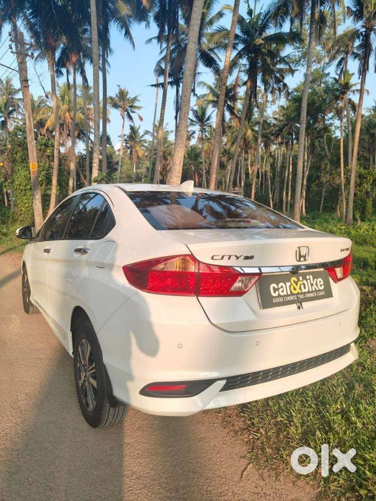 Honda City V Mt Exclusive, 2022, Petrol