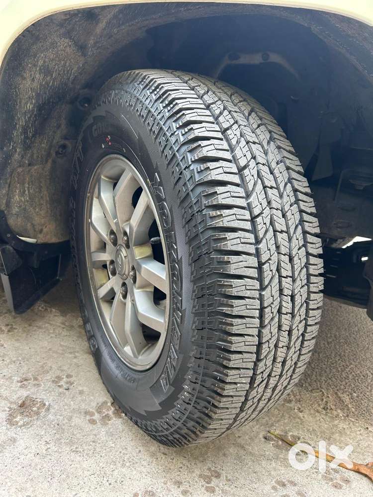 Mahindra Tuv 300 T10, 2018, Diesel