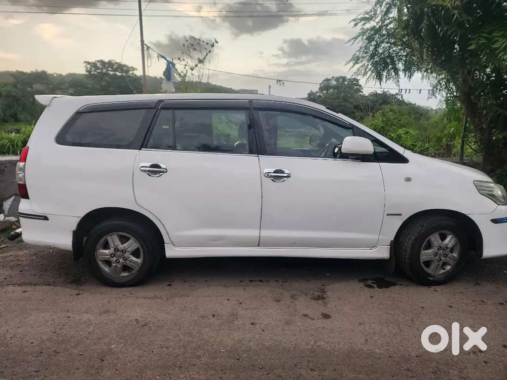 Toyota Innova 2.5 G1 2012