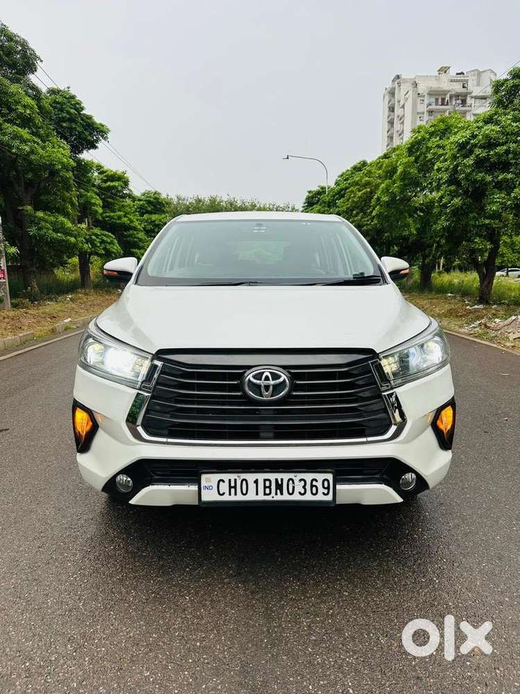 Toyota Innova Crysta 2017 Diesel Well Maintained