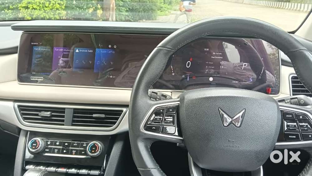 Mahindra Xuv700 2.0 Ax 7 Petrol At Luxury Pack Str, 2023, Petrol