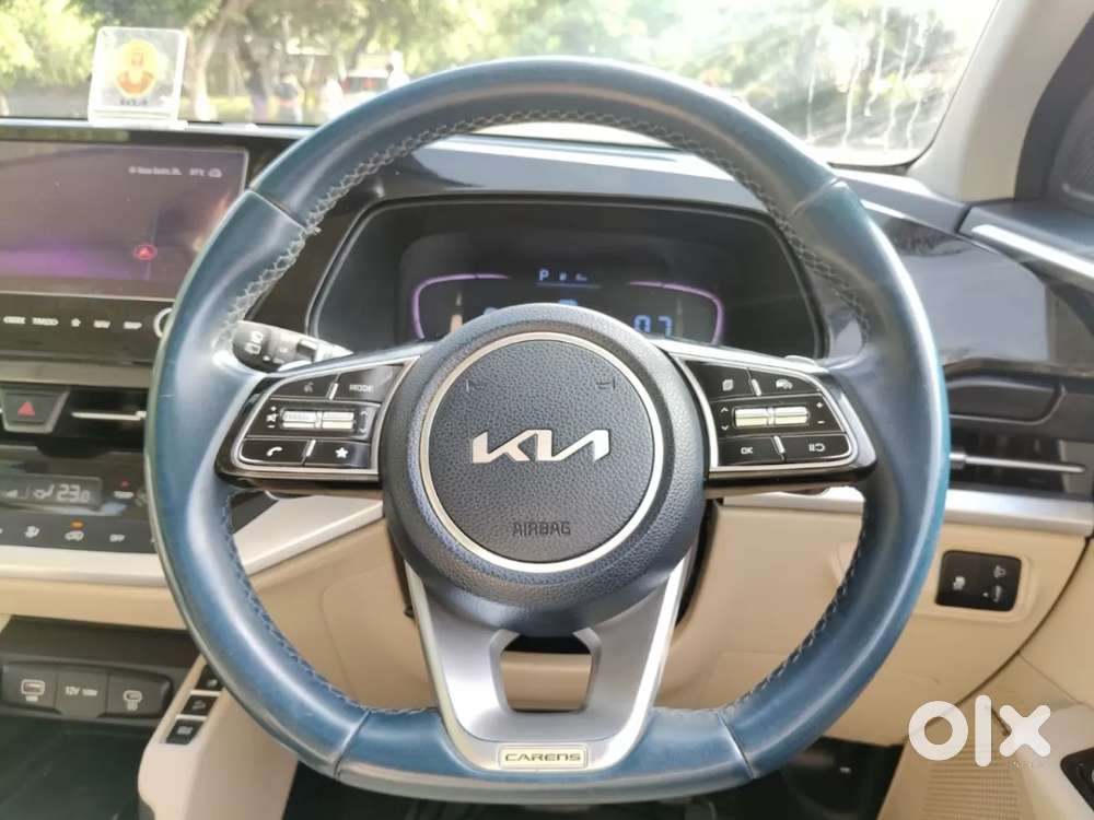 Kia Carens 1.4 Luxury Plus Dct 7 Str, 2022, Petrol