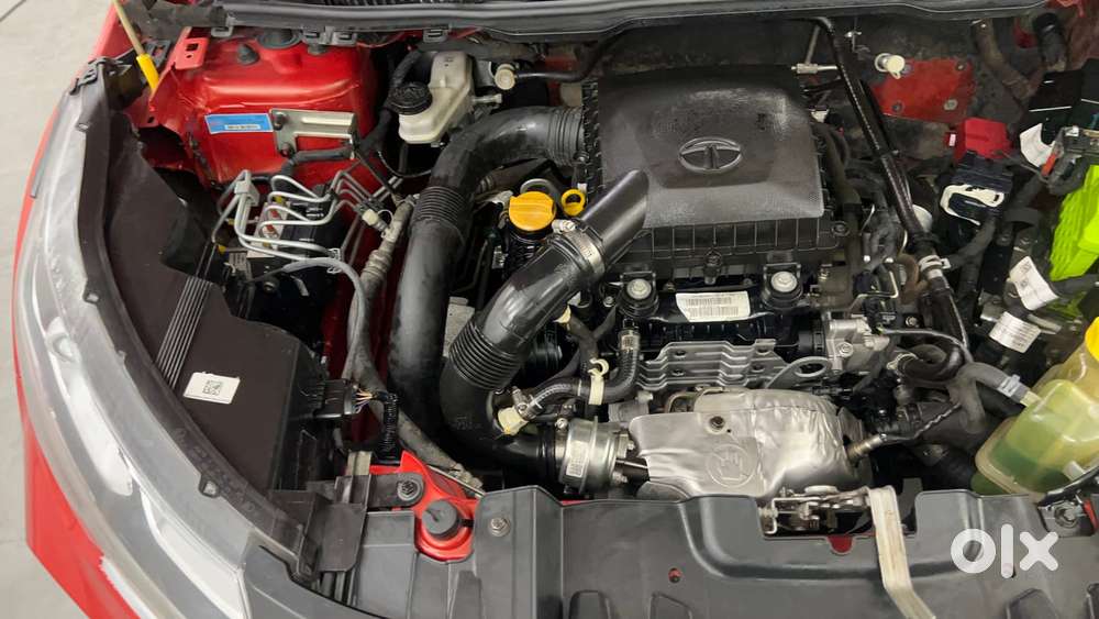 Tata Nexon 1.2 Revotron Xza Plus (o) Dual Tone, 2020, Petrol
