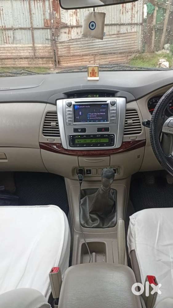 Toyota Innova Diesel 2013 1st