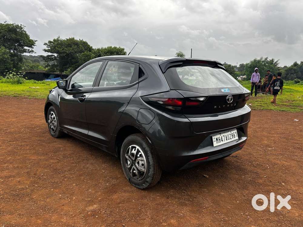 Tata Altroz 1.2 Xe, 2020, Petrol