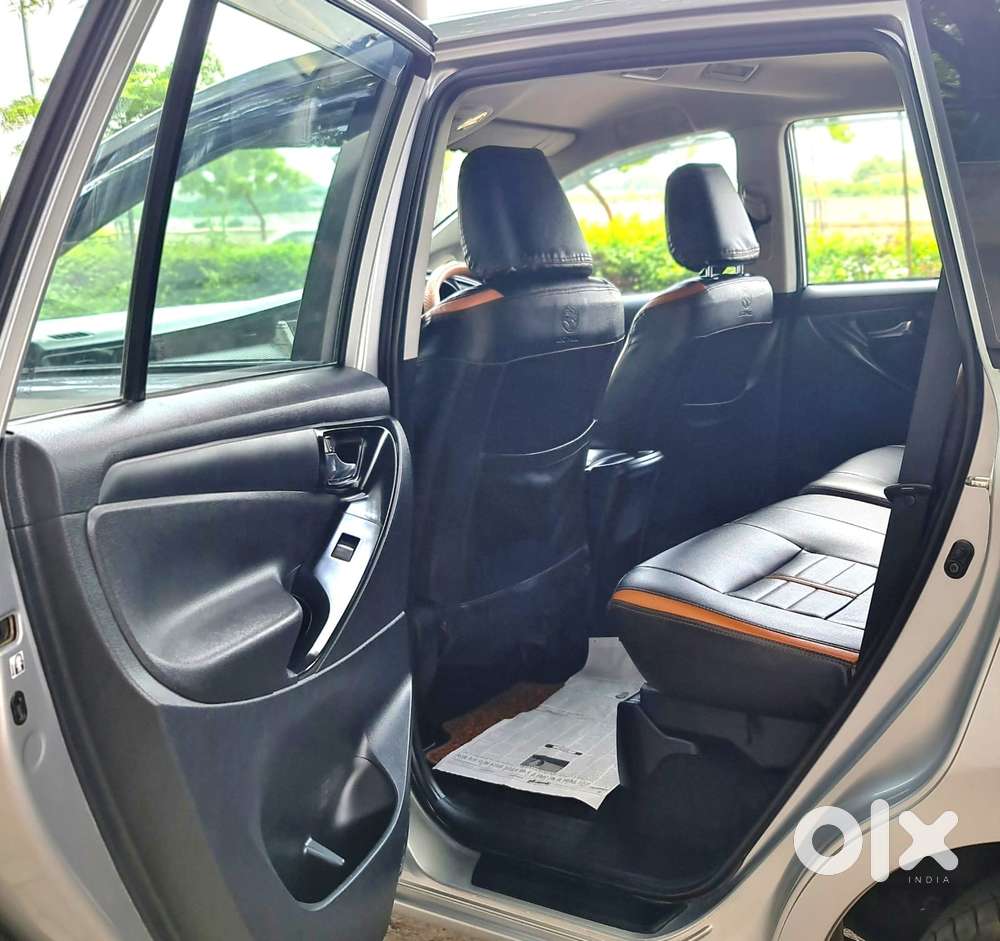 Toyota Innova Crysta 2.4 Gx Limited Edition 8 Str, 2017, Diesel