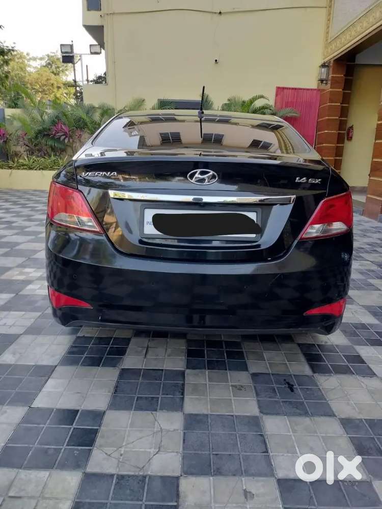 Hyundai Verna Sx (0)2015 Diesel Automatic 80500 Km Driven