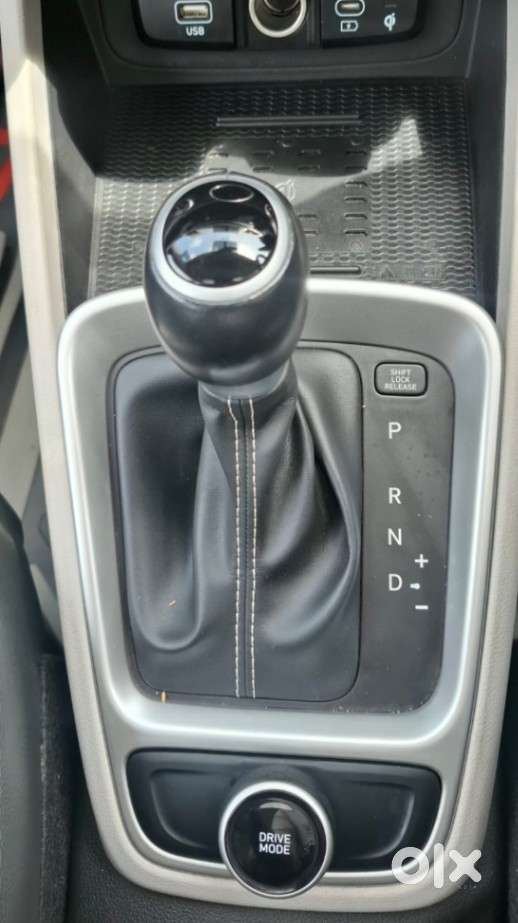 Hyundai Venue Sx Plus Turbo Dct, 2023, Petrol