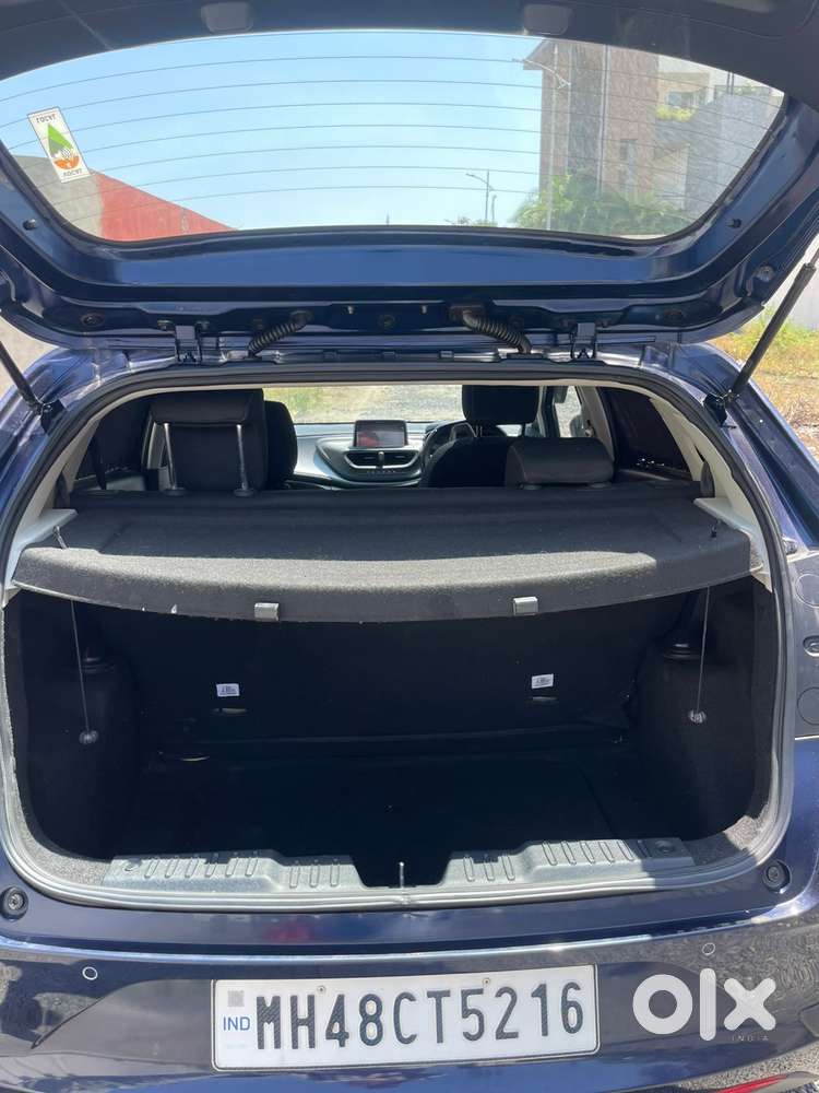 Tata Altroz Xz Plus (s), 2024, Petrol