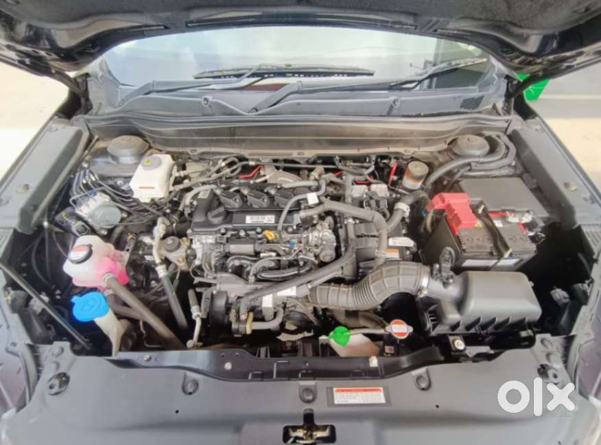 Maruti Suzuki Grand Vitara 1.5 Alpha Plus Intelligent Hybrid Ecvt, 2..
