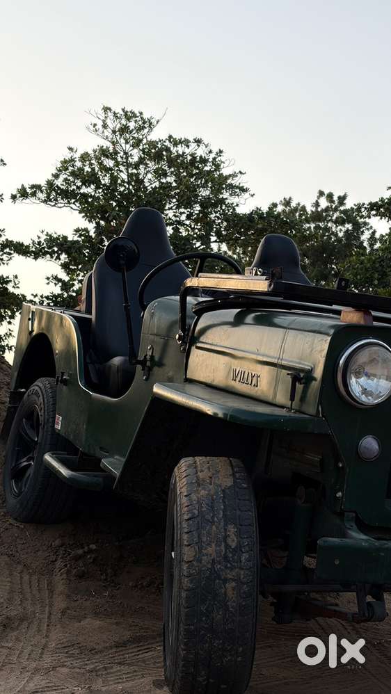 Vintage Jeep Kaiser 1970 Diesel