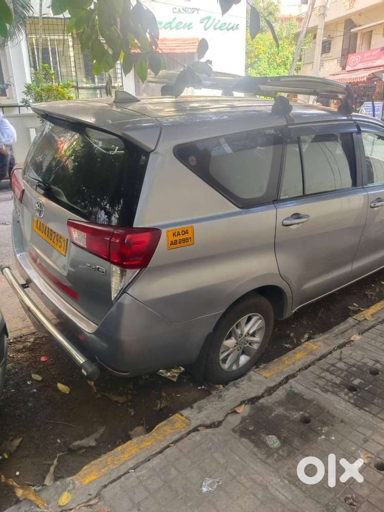 Toyota Innova Crysta 2017 Diesel 410042 Km Driven