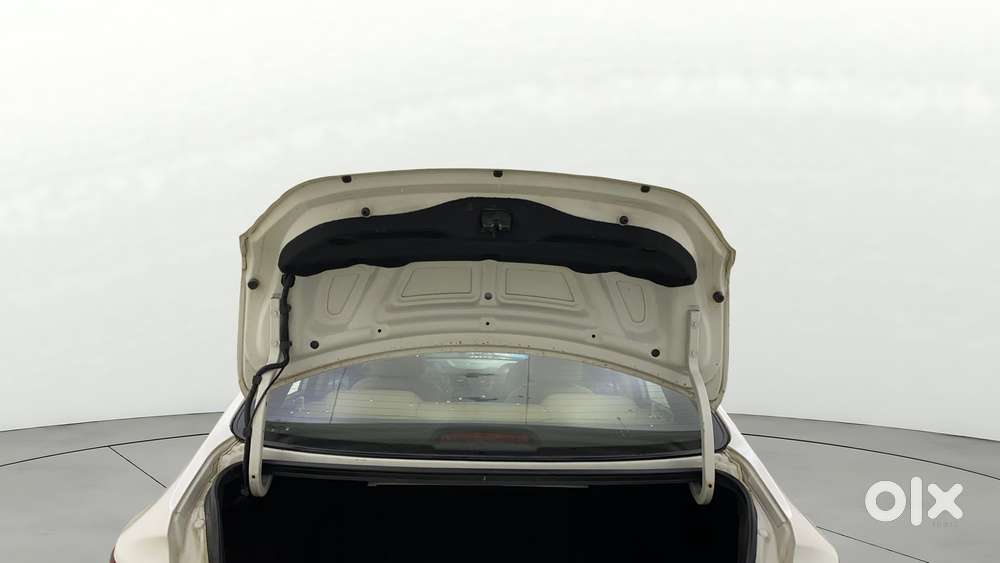 Hyundai Verna 1.6 Sx Plus Vtvt At, 2016, Petrol