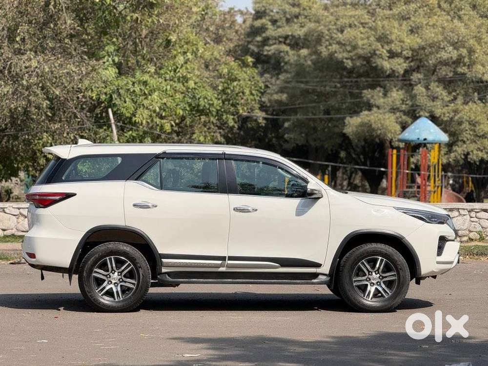 Toyota Fortuner 4x2 At 2.8 Diesel, 2022, Diesel