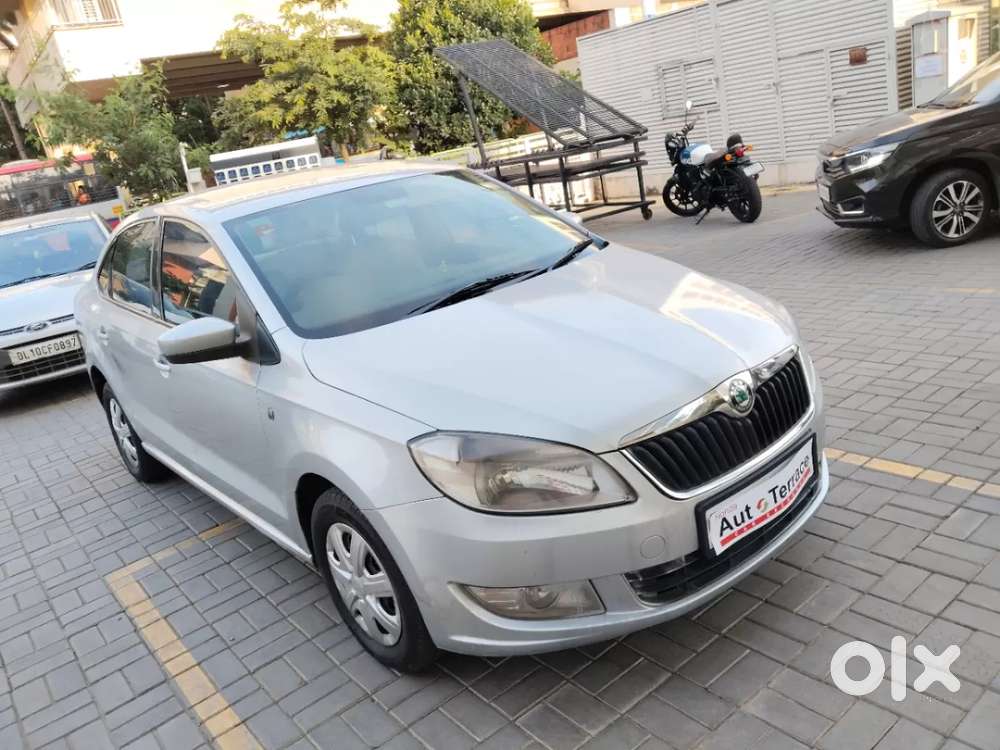 Skoda Rapid 1.6 Tdi Ambition, 2012, Diesel