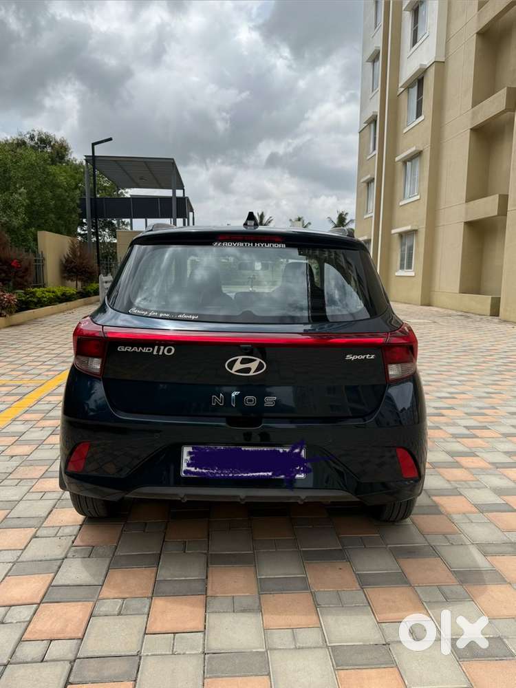Hyundai Grand I10 Nios Sportz Petrol Automatic 2024