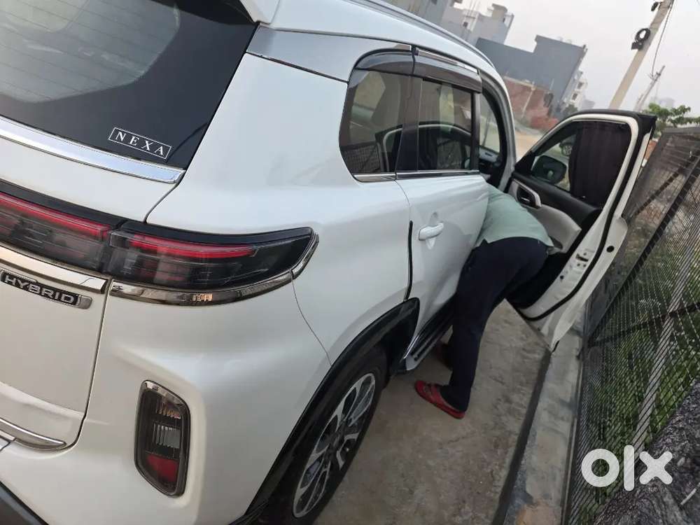 Grand Vitara Zeta Plus 1.5 Strong Hybrid