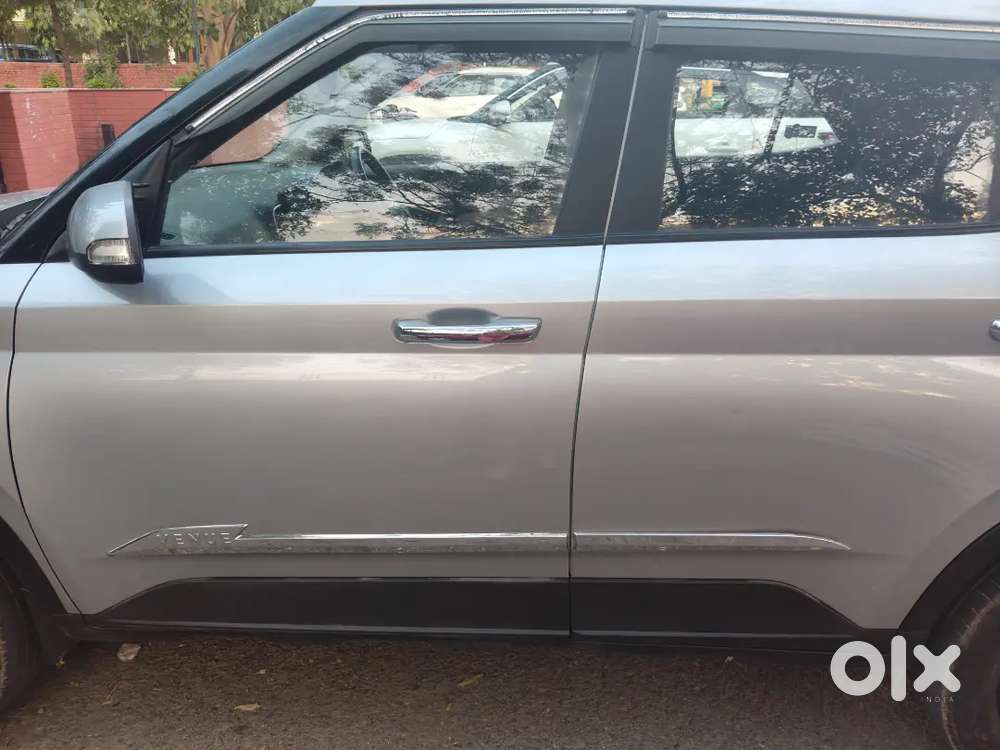 2021 Hyundai Venue 1.0 Turbo Gdi Imt Sx(o)  Typhoon Silver