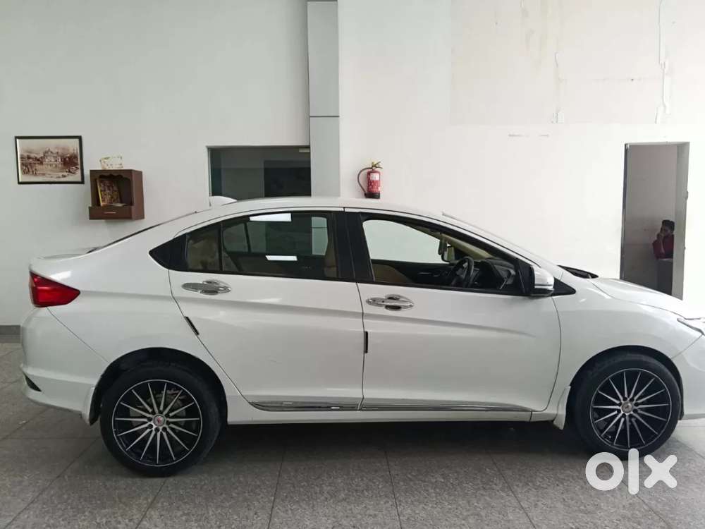 Honda City I-vtec Cvt V, 2018, Petrol
