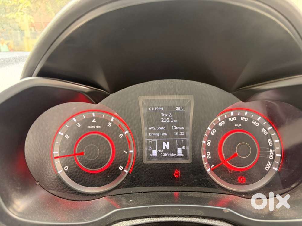Mahindra Xuv300 2023 Petrol 12000 Km Driven