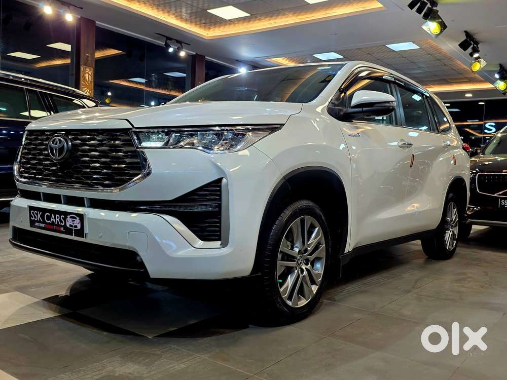 Toyota Innova Hycross 2.0 Zx Hybrid 7 Str, 2023, Petrol