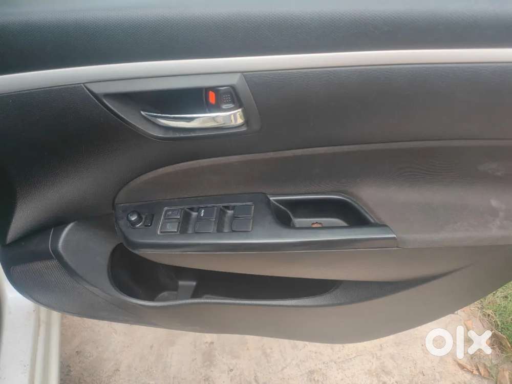 Maruti Suzuki Swift Vxi, 2015, Petrol