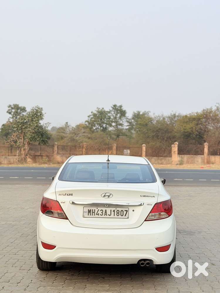 Hyundai Fluidic Verna 1.6 Vtvt Sx, 2011, Petrol