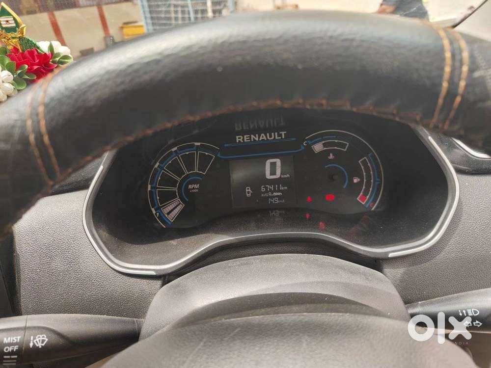 Renault Triber Rxl, 2020, Petrol