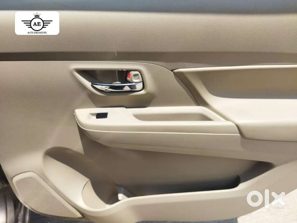 Maruti Suzuki Ertiga Vxi At, 2019, Petrol