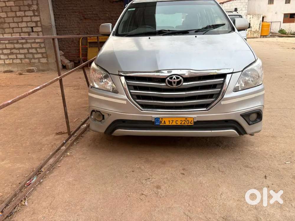 Toyota Innova 2014 Diesel 500000 Km Driven
